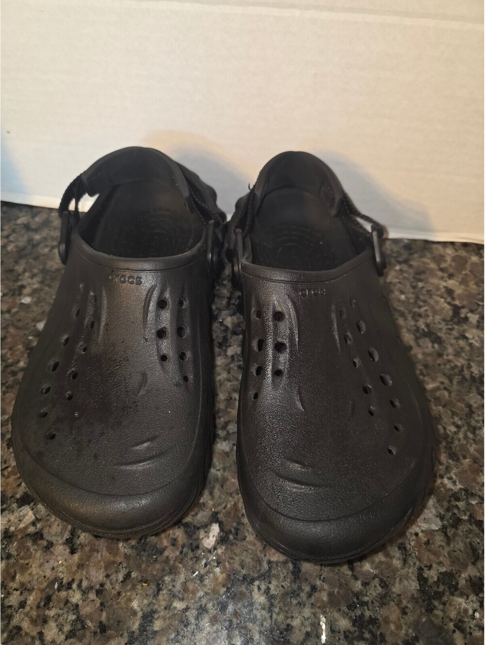 Crocs Kids Black Classic Clog Slip-On w/ Adjustable Heel Strap Rubber US J6